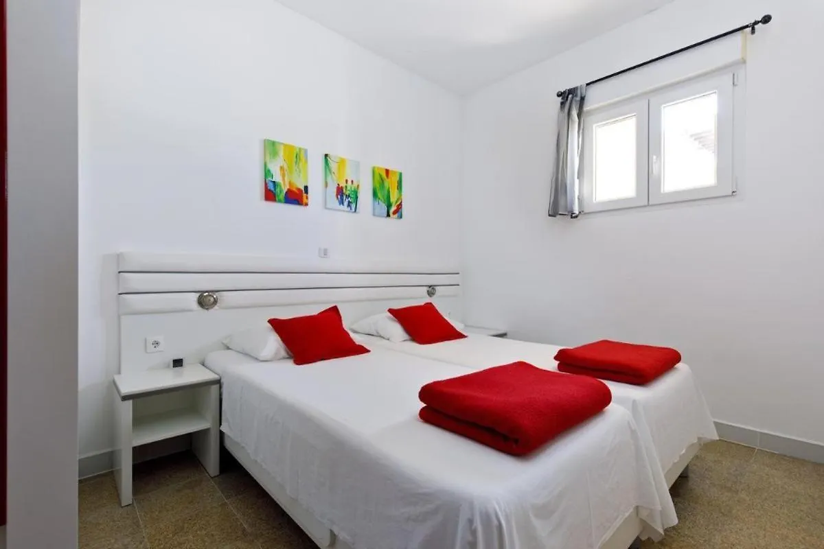 Fully Equiped Apartments For 3 Adults Split